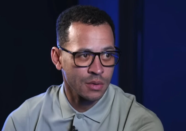 切尔西力挺主帅罗塞尼尔,夏窗引援与更衣室风云引关注