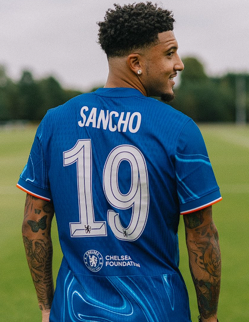 罗马诺详解桑乔转会动态：多特蒙德或成其下一站